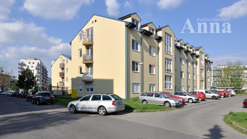 2-izb. byt - Geologická ul. (zariadený)