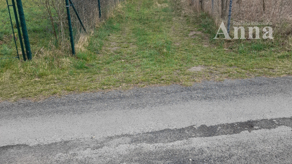 Záhrada - Devínske Jazero (585 m2)