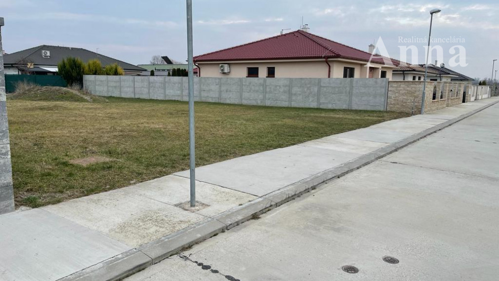 St. pozemok (657 m2) - Zálesie