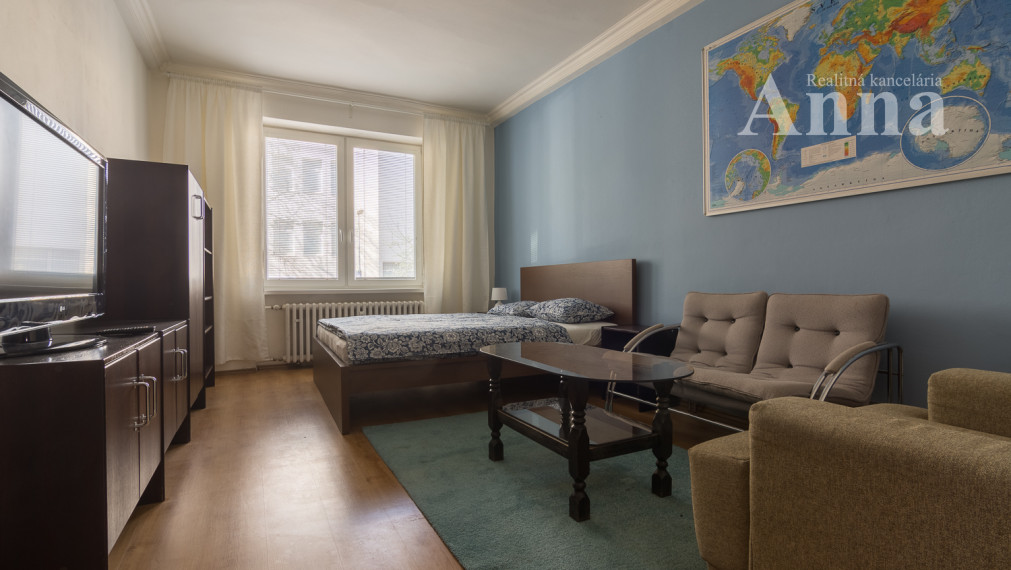 Krátkodobý prenájom 2-izb. byt - Velehradská ul.