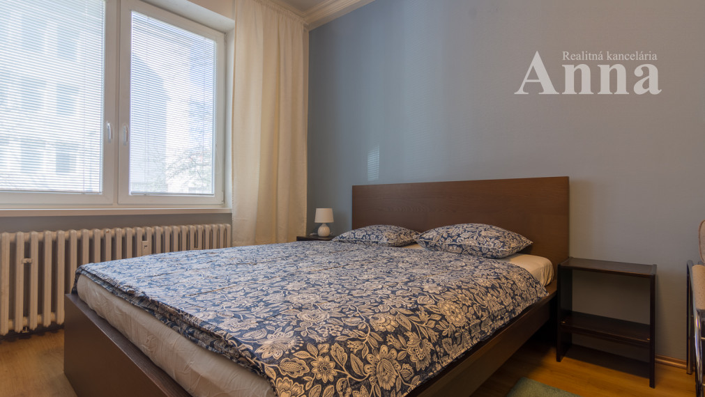 Krátkodobý prenájom 2-izb. byt - Velehradská ul.