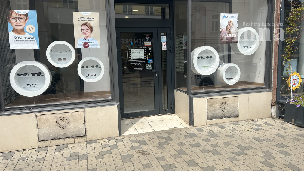 Obch. priestor s výkladom (70 m2) - Obchodná ul.