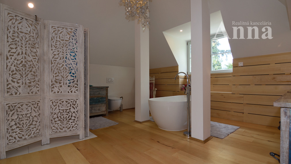 Jedinečná Vila Neubauer v Harmónii