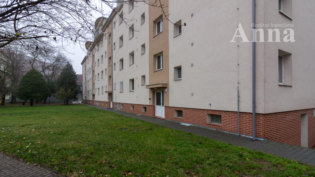 2-izb. byt v dobrej lokalite - Kvetná ul.