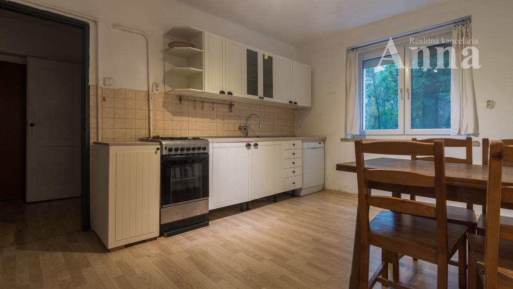 2-izb. byt v dobrej lokalite - Kvetná ul.