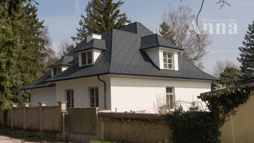 Jedinečná Vila Neubauer v Harmónii