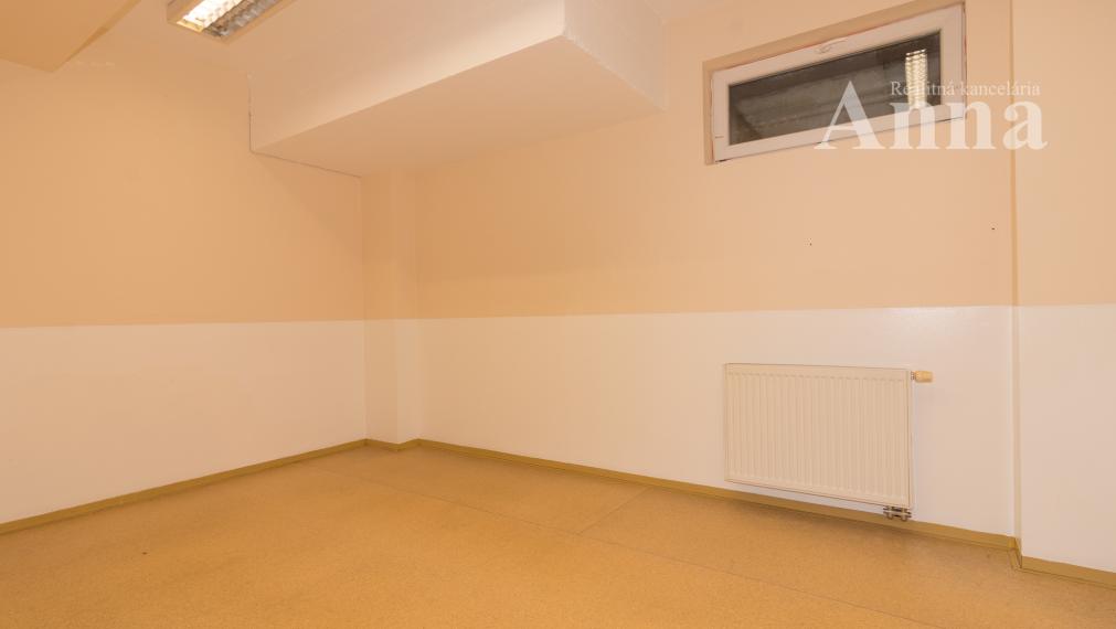 Nebytové priestory v centre Malaciek (115 m2)