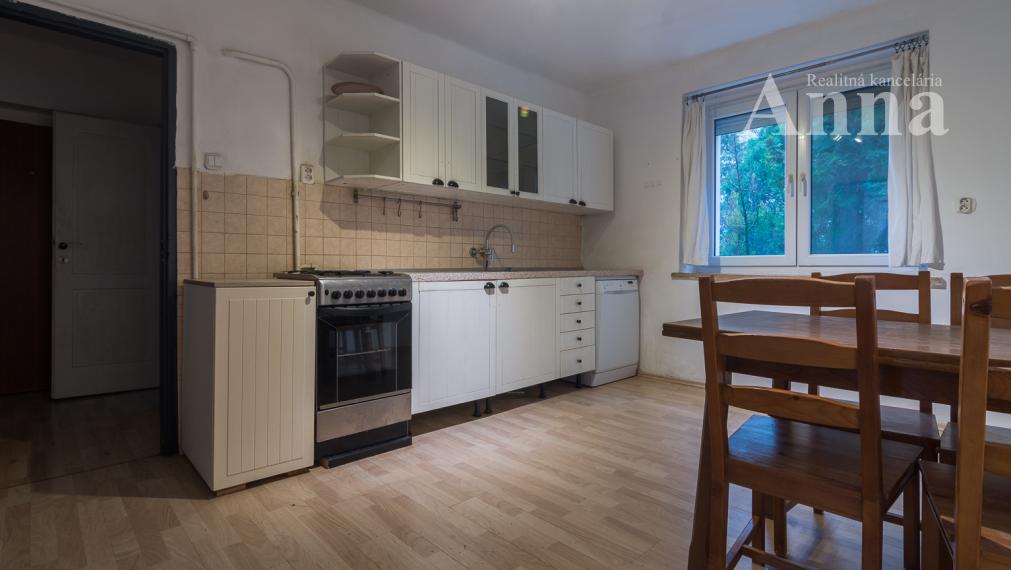 2-izb. byt v dobrej lokalite - Kvetná ul.