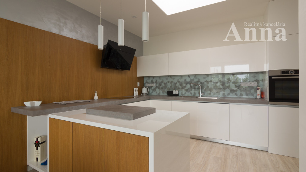 Nadštandardný 4-izb. byt s terasou a parkovaním - Stupava