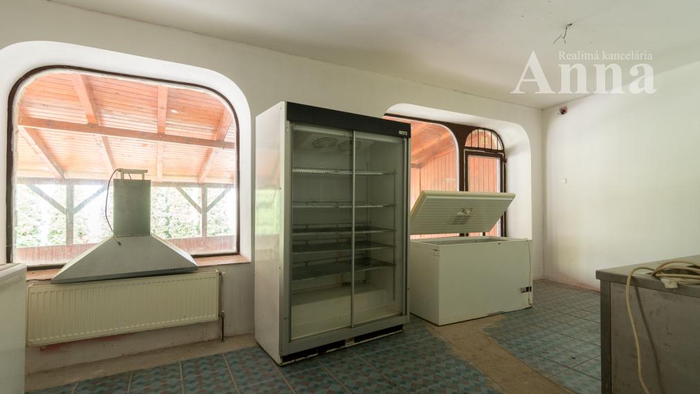 Objekt vhodný na reštauráciu - Studienka