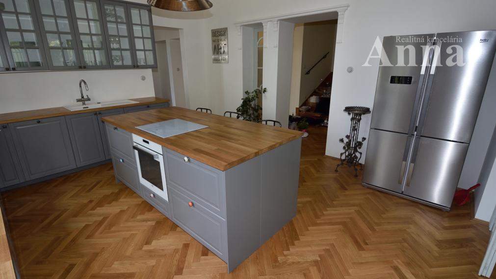 Jedinečná Vila Neubauer v Harmónii