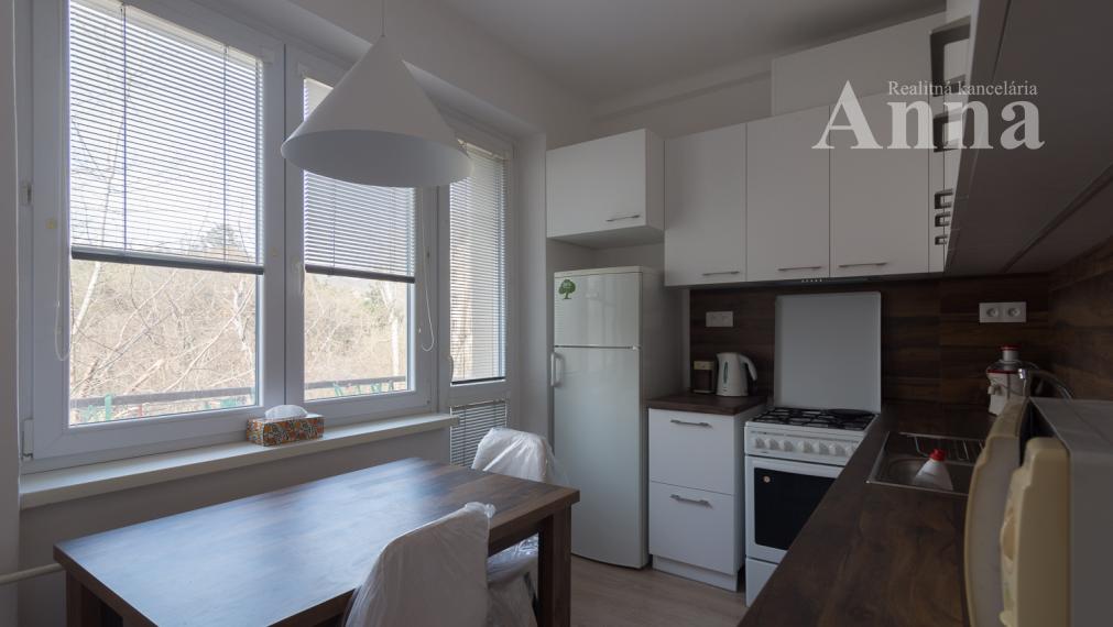 2-izb. byt - Kadnárová ul.