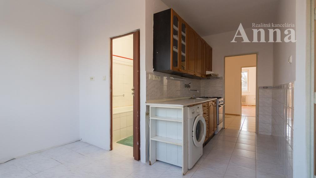 Veľký 2-izb. byt v Petržalke - Vilová ul.