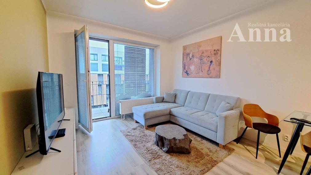 Prenájom 2-izb byt v Slnečniciach