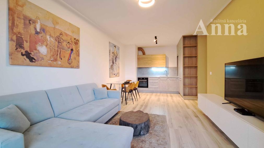 Prenájom 2-izb byt v Slnečniciach