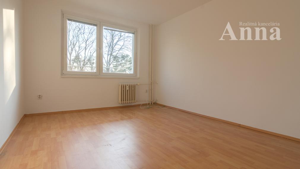 Veľký 2-izb. byt v Petržalke - Vilová ul.