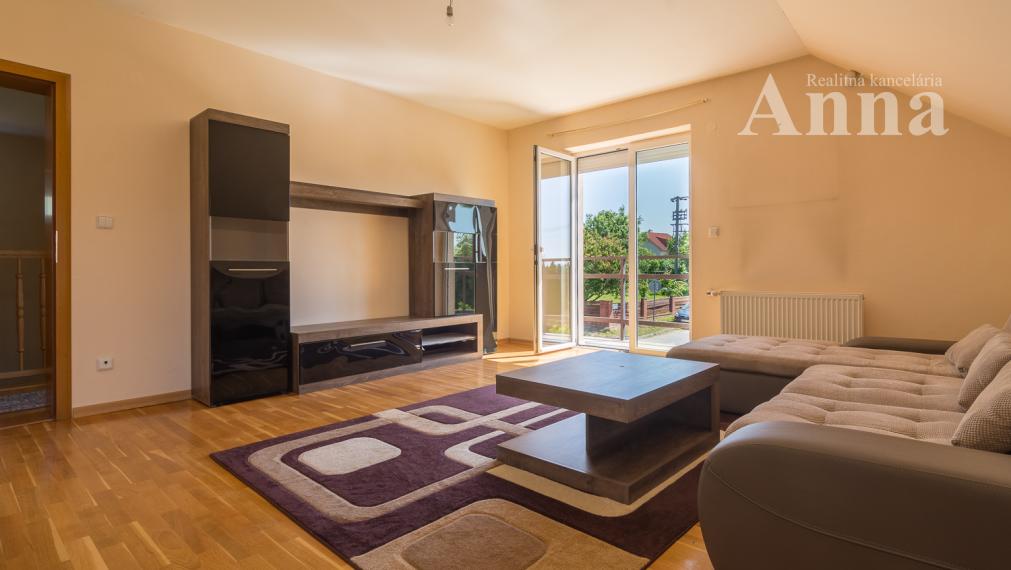 Veľký RD v peknej lokalite - Limbach