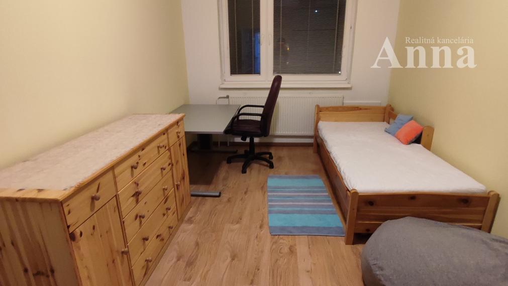 Prenájom 4-izb byt,Ševčenkova ul. v Petržalke