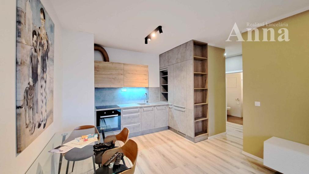 Prenájom 2-izb byt v Slnečniciach