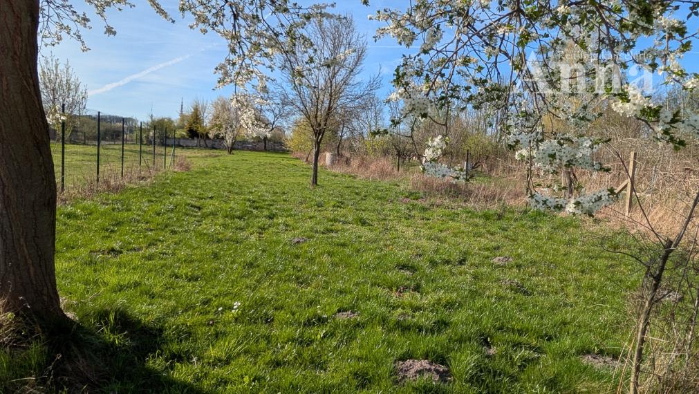 St. pozemok (1.226 m2) - Bílkove Humence