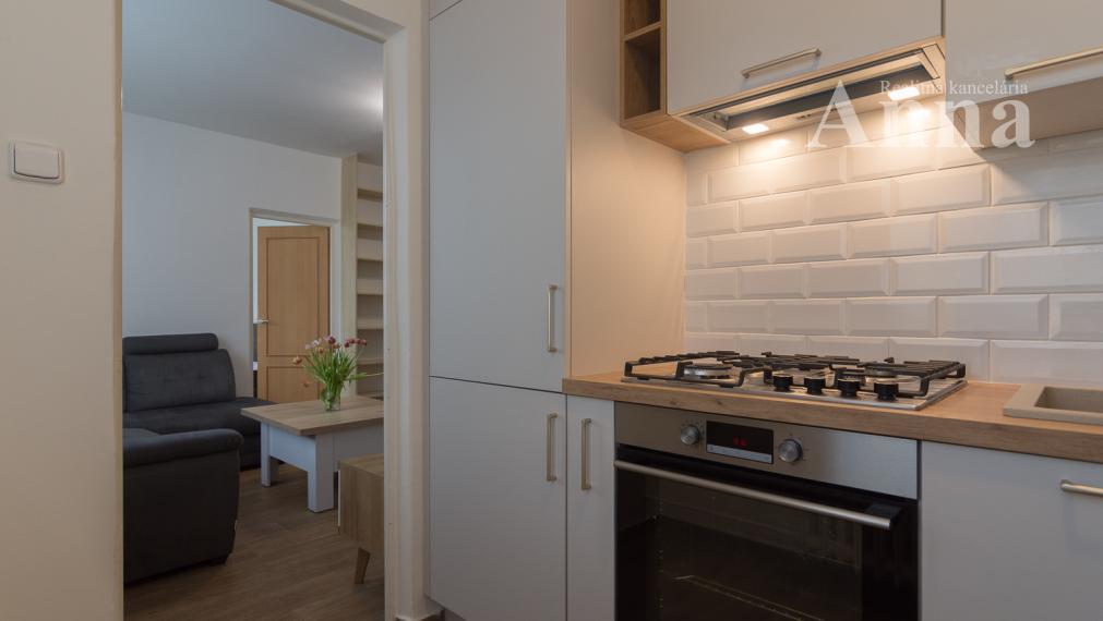 3-izb. byt po rek. - Bazovského ul.