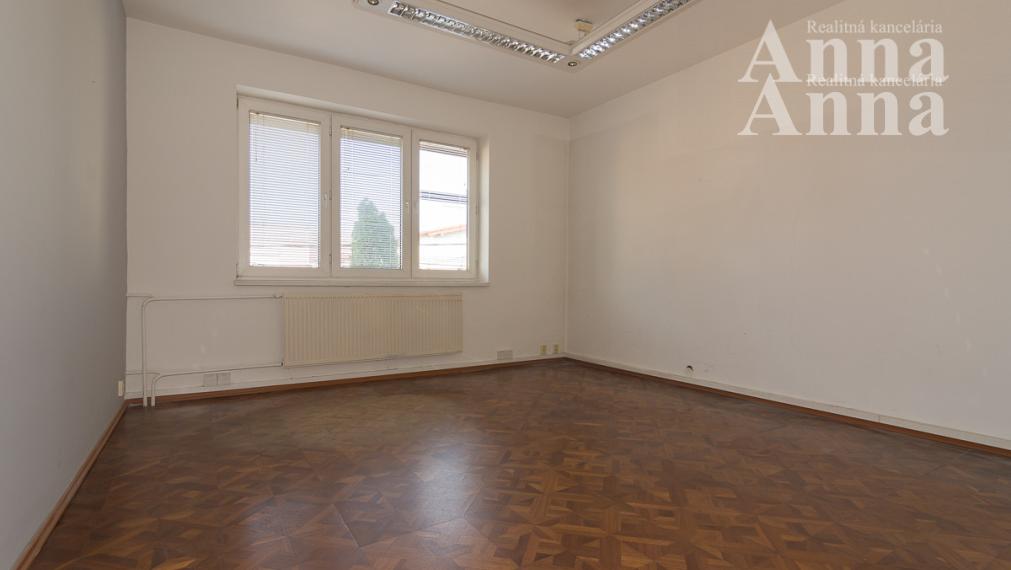 2,5-izb. byt - Novobanská ul.