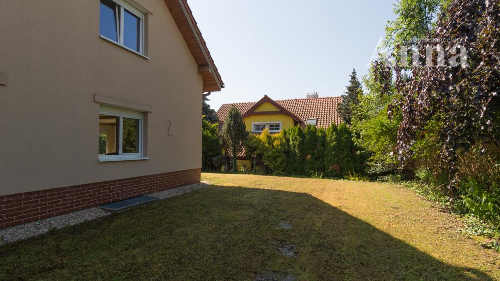 Veľký RD v peknej lokalite - Limbach