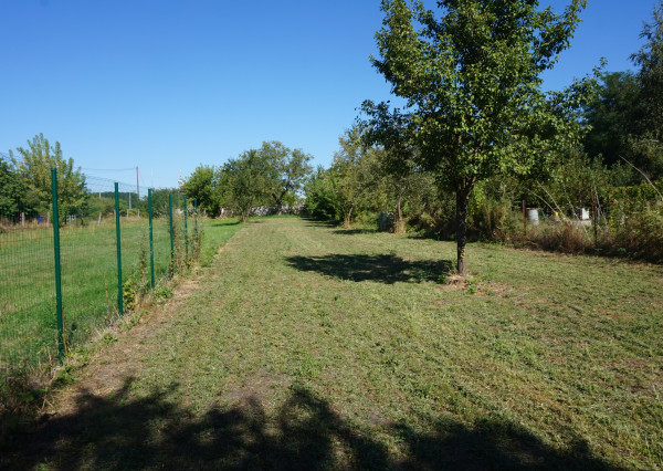 St. pozemok (1.226 m2) - Bílkove Humence