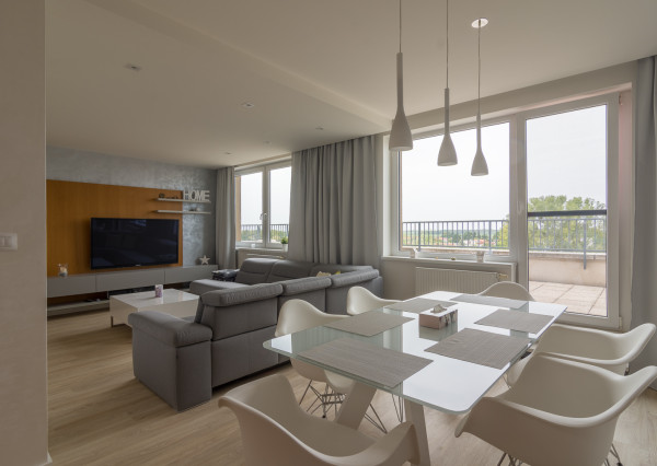 Nadštandardný 4-izb. byt s terasou a parkovaním - Stupava