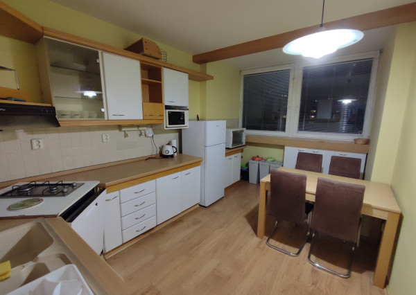 Prenájom 4-izb byt,Ševčenkova ul. v Petržalke