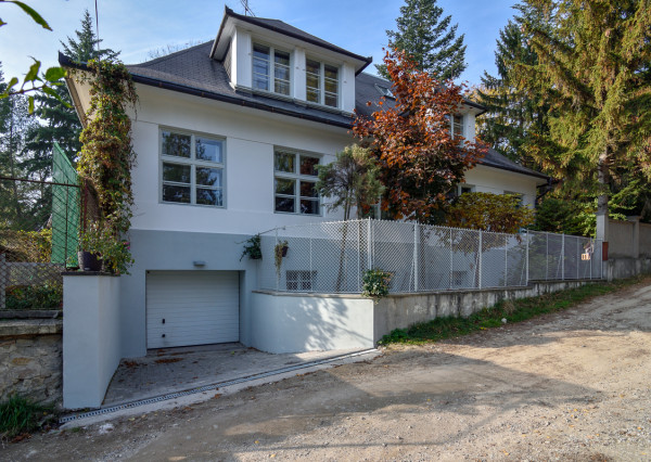 Jedinečná Vila Neubauer v Harmónii