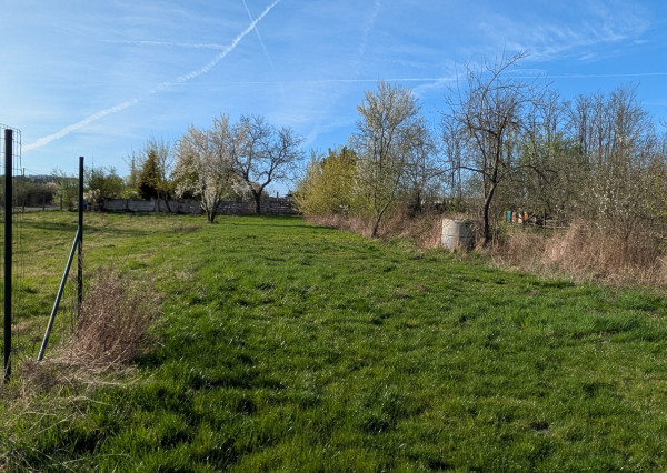 St. pozemok (1.226 m2) - Bílkove Humence