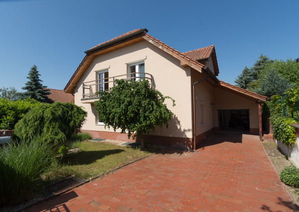 Veľký RD v peknej lokalite - Limbach