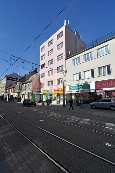 1,5-izb. byt - Obchodná ul.